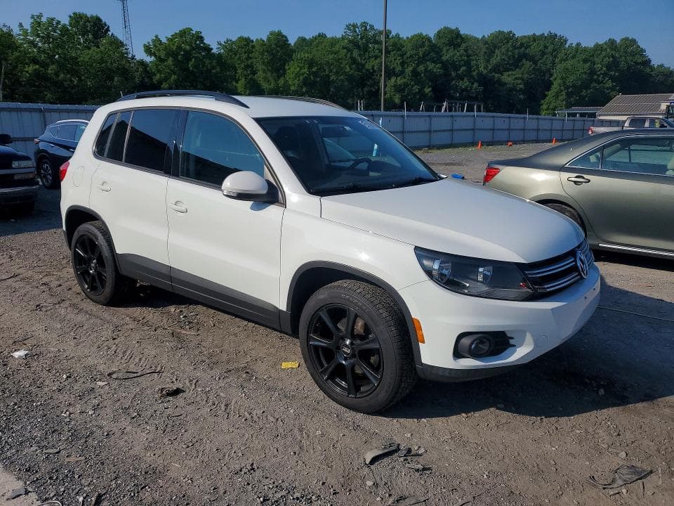 2017 VOLKSWAGEN TIGUAN S 4