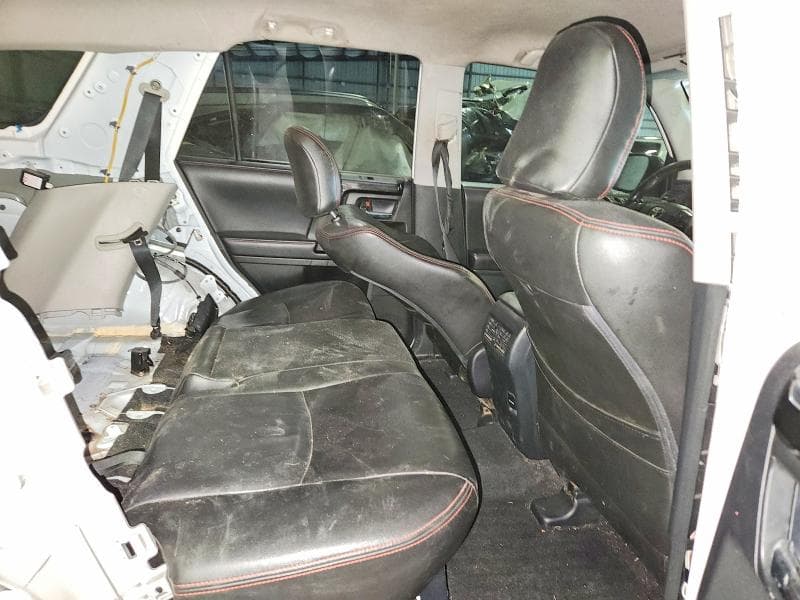 2017 TOYOTA 4RUNNER DELUXE V6 11