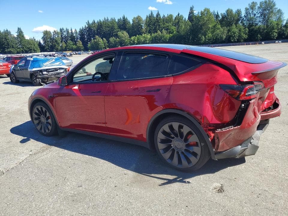 2025 TESLA MODEL Y 2