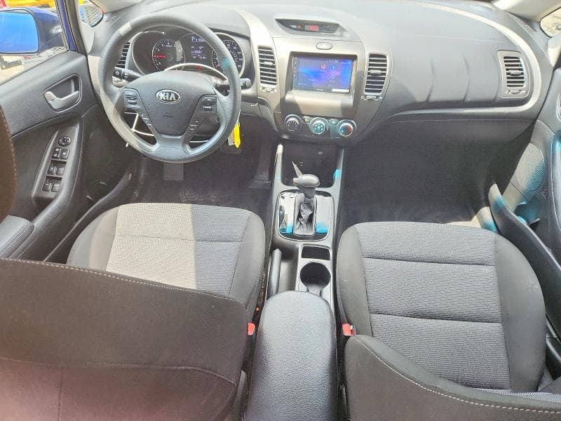 2017 KIA FORTE LX 8