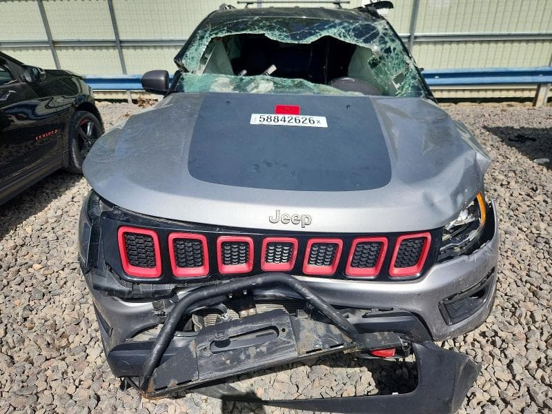 2019 JEEP COMPASS TRAILHAWK 12