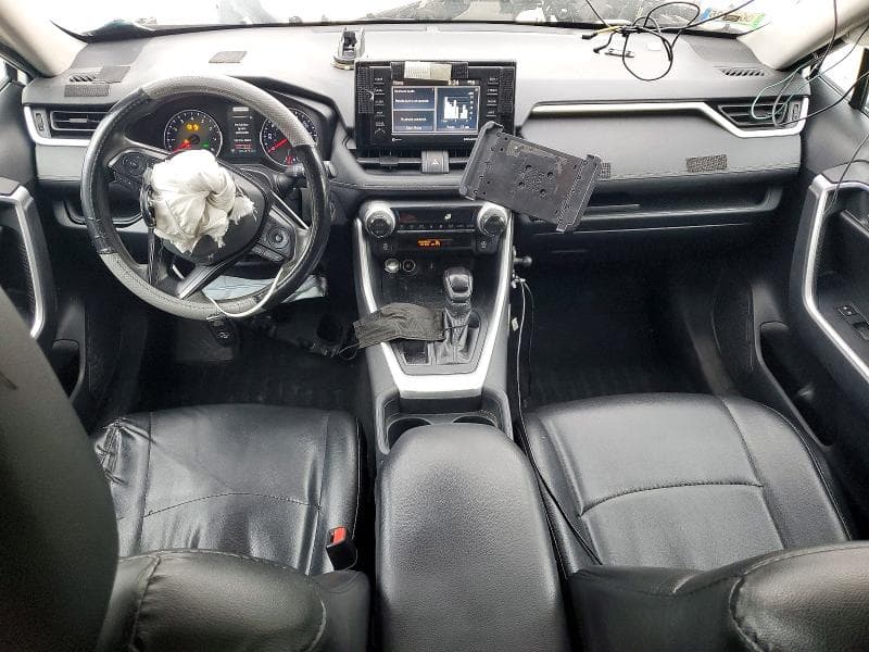 2020 TOYOTA RAV4 8