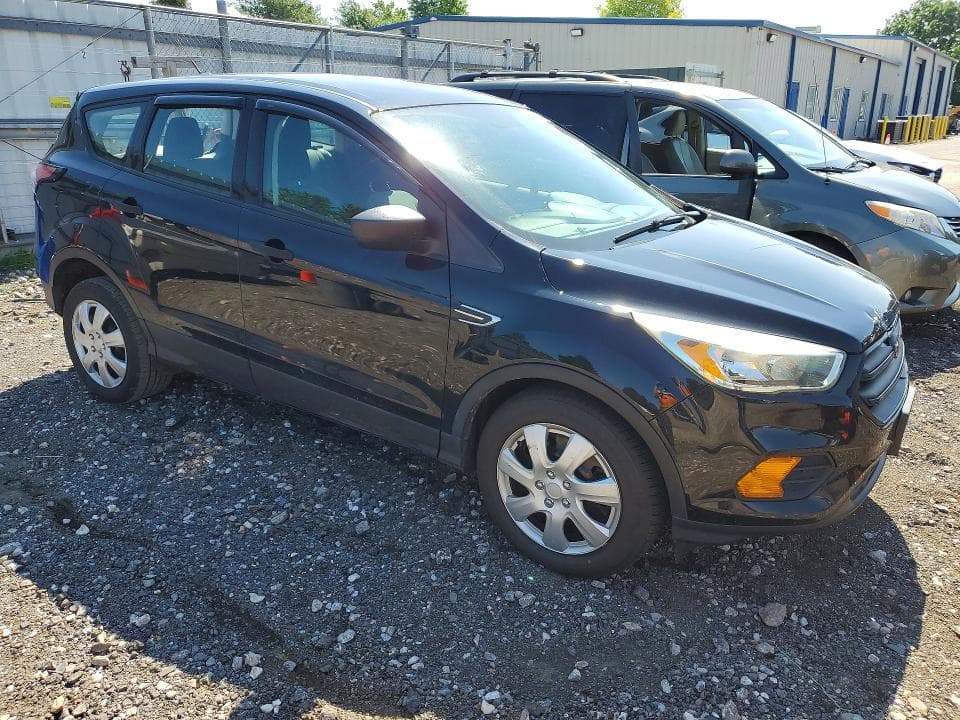 2017 FORD ESCAPE S 4
