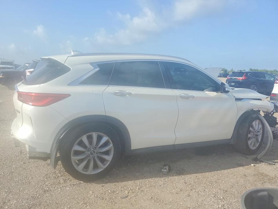 2019 INFINITI QX50 ESSENTIAL 3
