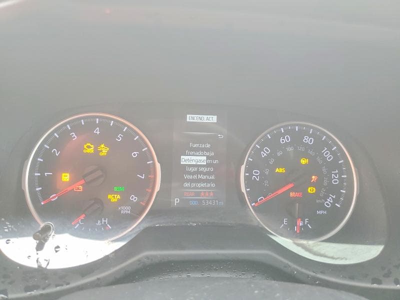 2021 TOYOTA RAV4 XLE 9