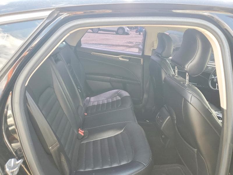 2017 FORD FUSION SE 11
