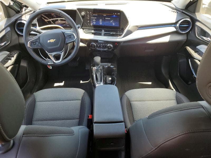 2026 CHEVROLET TRAX 1LT 8