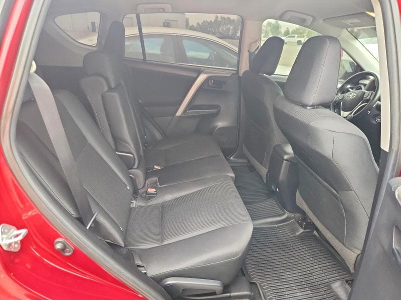2018 TOYOTA RAV4 LE 10