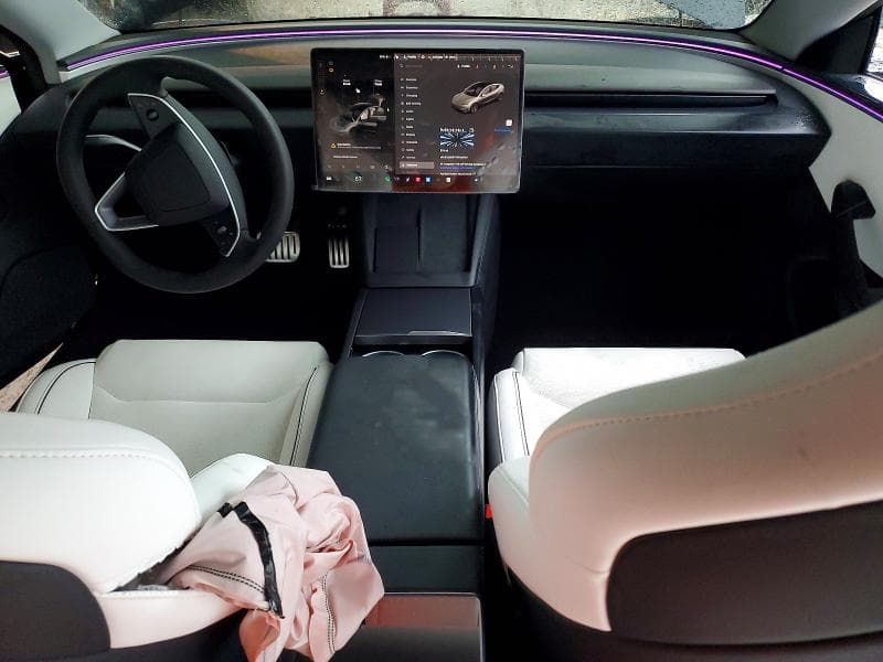 2026 TESLA MODEL 3 8