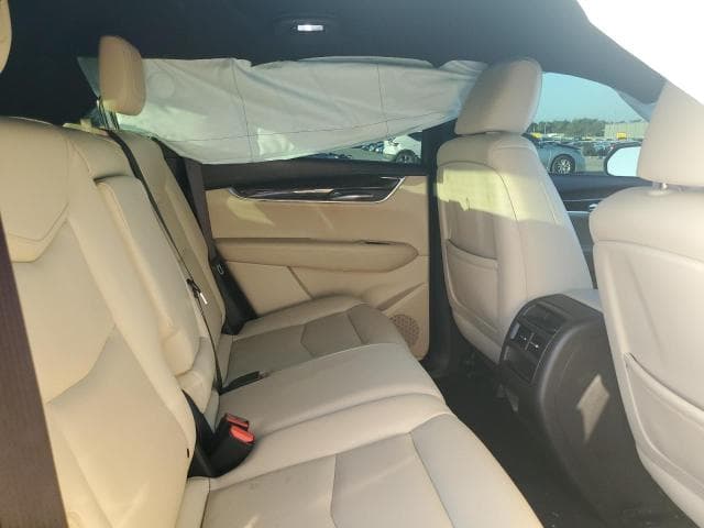 2017 CADILLAC XT5 10