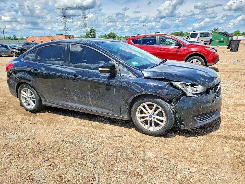 2017 FORD FOCUS SE 4