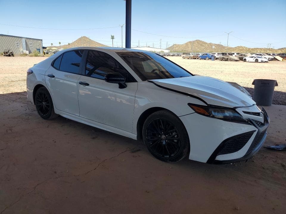 2021 TOYOTA CAMRY SE NIGHTSHADE 4