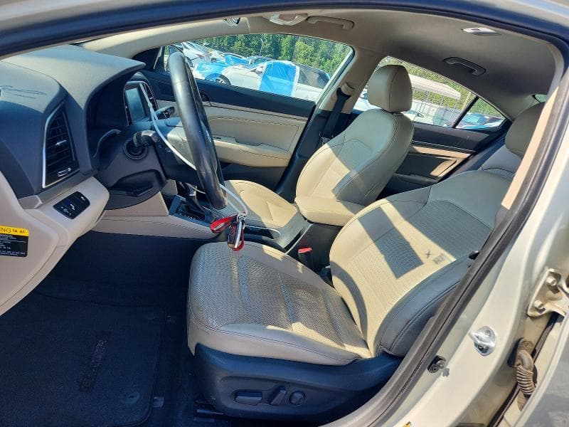 2017 HYUNDAI ELANTRA LIMITED 7