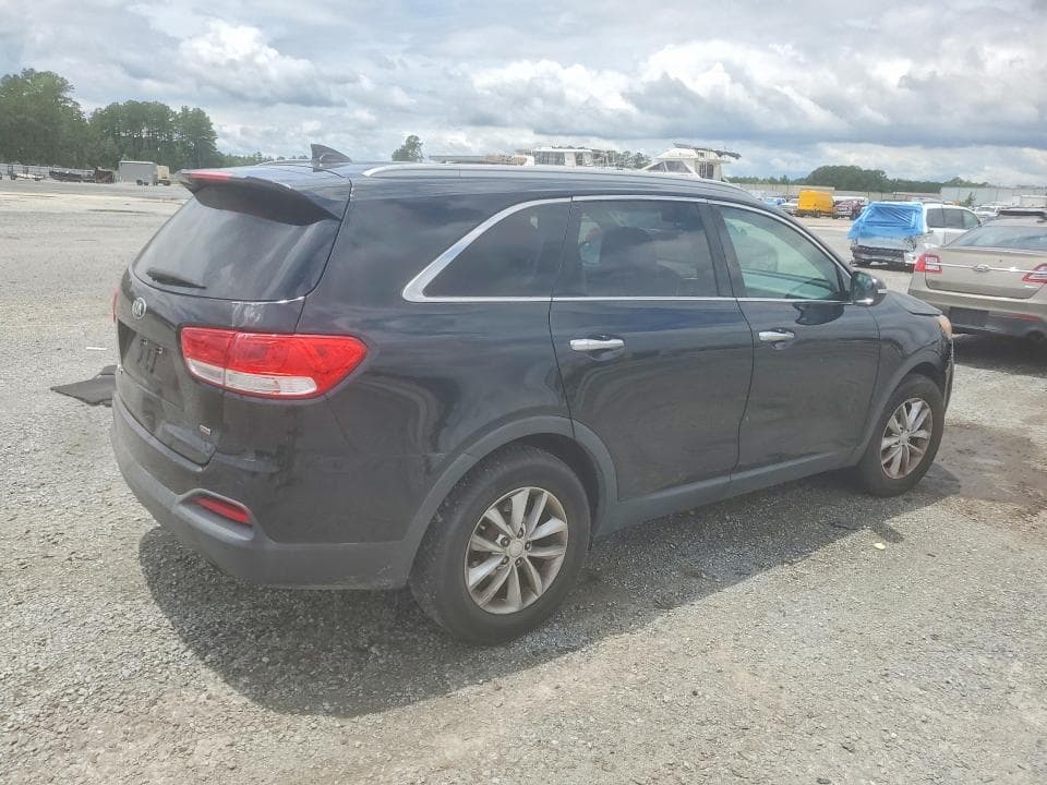 2017 KIA SORENTO LX 3