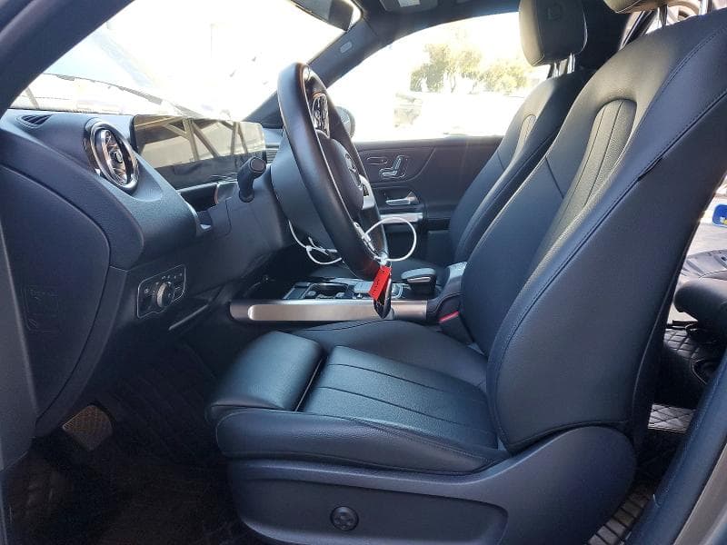 2023 MERCEDES-BENZ GLB 250 4MATIC 7