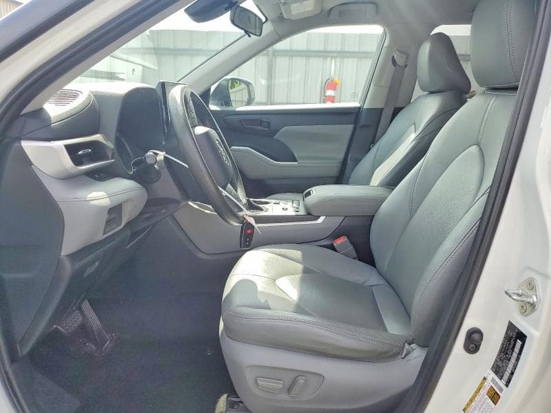 2020 TOYOTA HIGHLANDER L 7