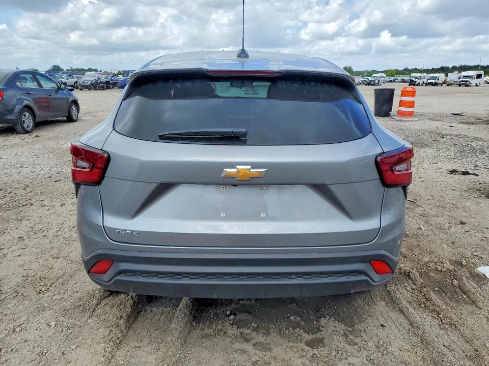 2026 CHEVROLET TRAX LS 6