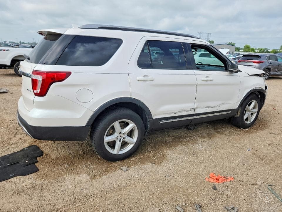 2017 FORD EXPLORER XLT 3