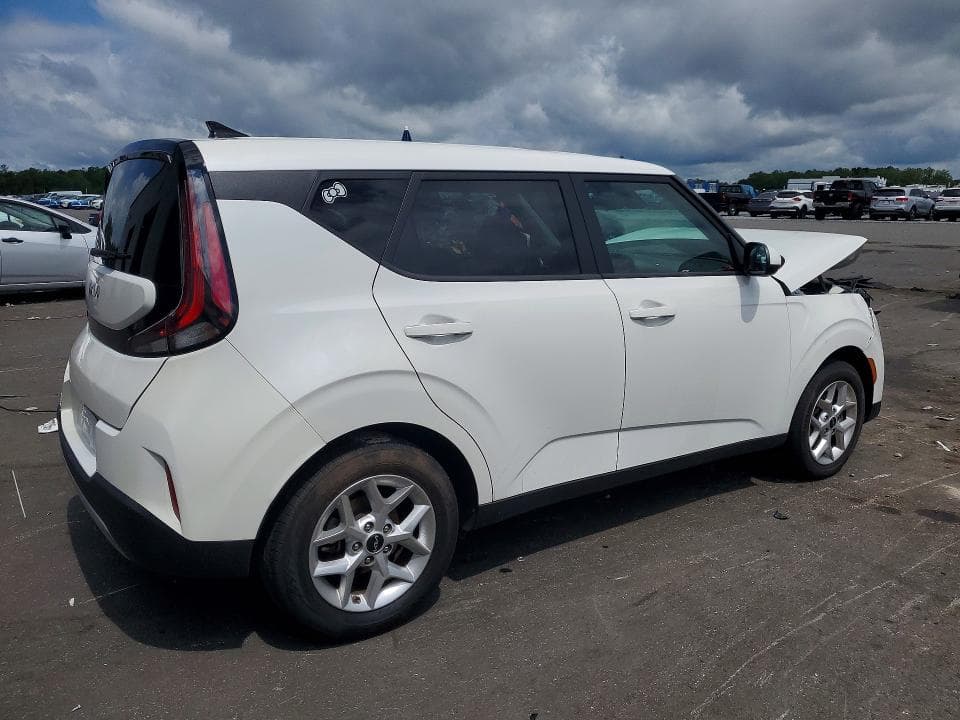 2025 KIA SOUL LX 3