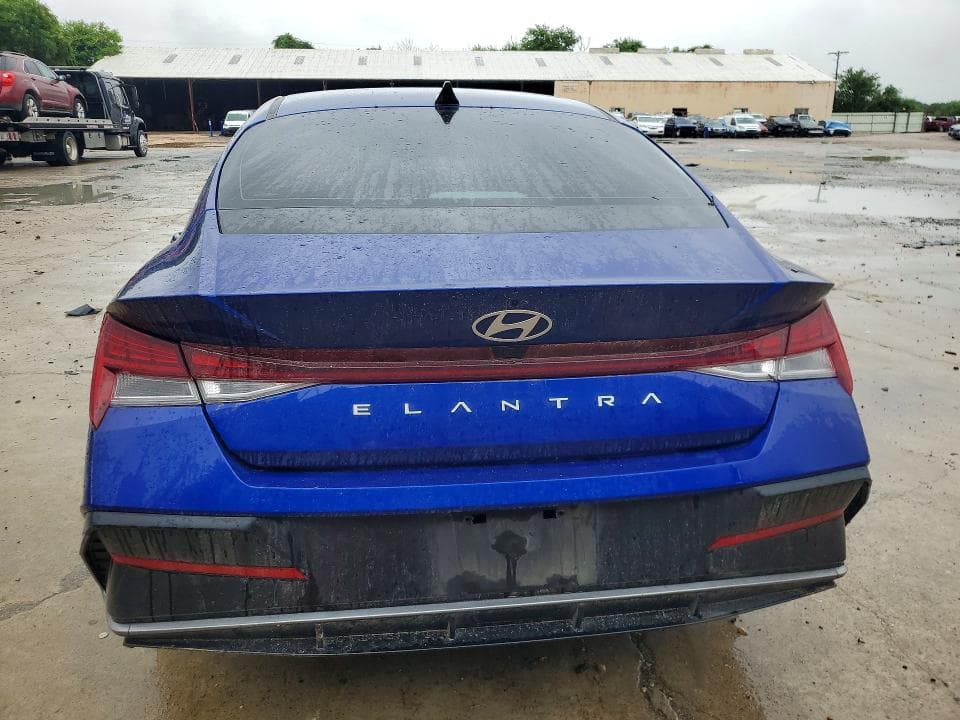 2024 HYUNDAI ELANTRA SEL 6
