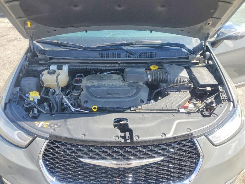2023 CHRYSLER PACIFICA LIMITED 12