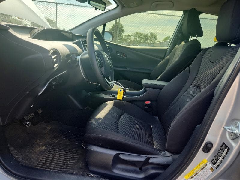 2022 TOYOTA PRIUS 7