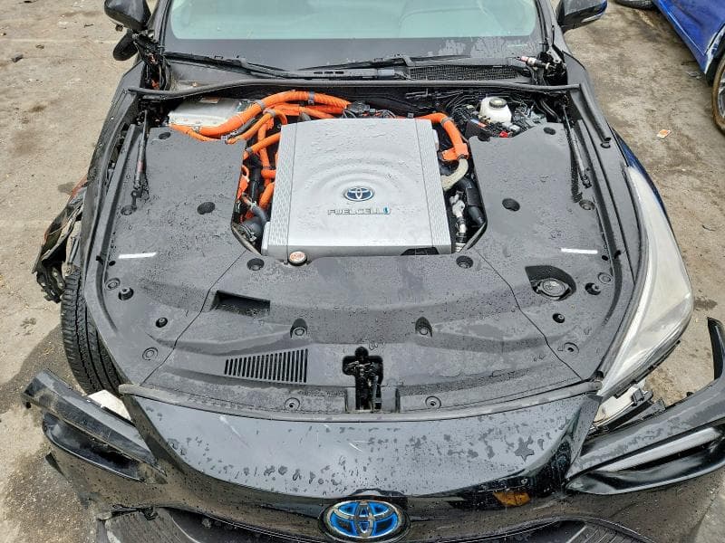 2022 TOYOTA MIRAI XLE 11