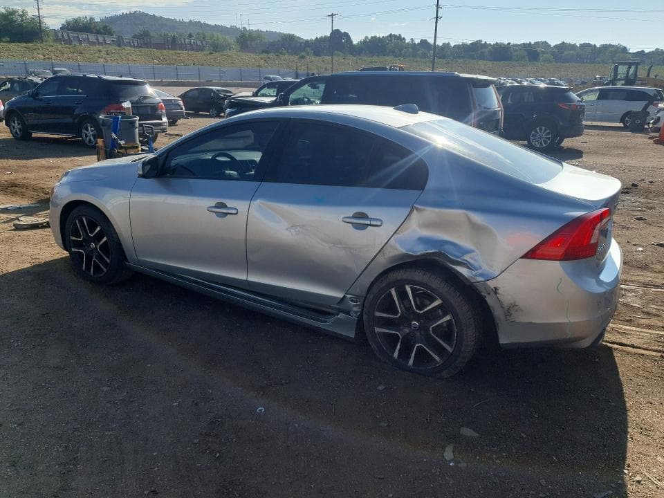 2017 VOLVO S60 DYNAMIC 2