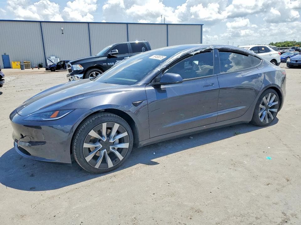2025 TESLA MODEL 3 - 1
