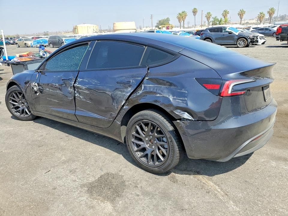 2025 TESLA MODEL 3 2