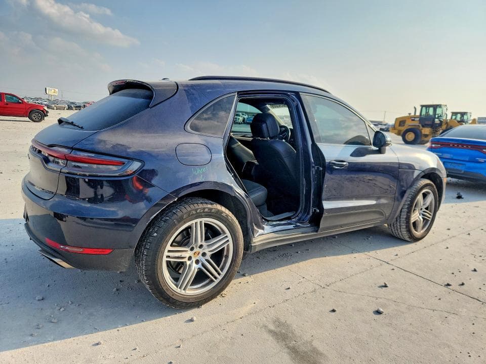 2020 PORSCHE MACAN 3
