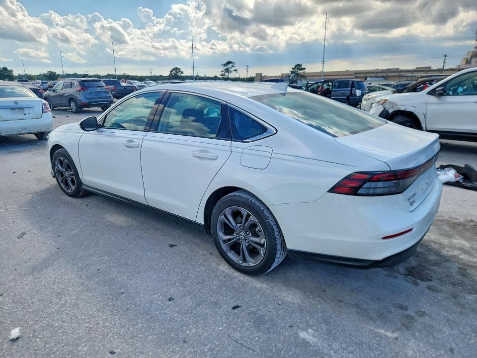 2023 HONDA ACCORD EX 2