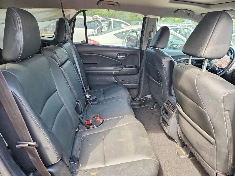 2021 HONDA PILOT SE 11