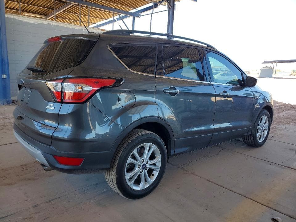 2018 FORD ESCAPE SE 3