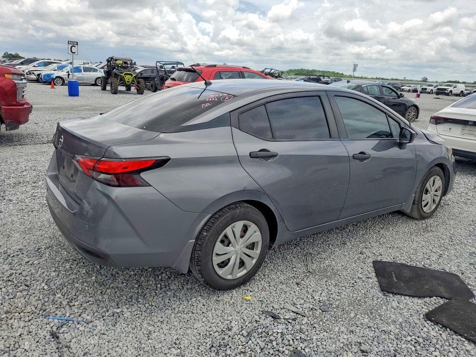 2020 NISSAN VERSA S 3