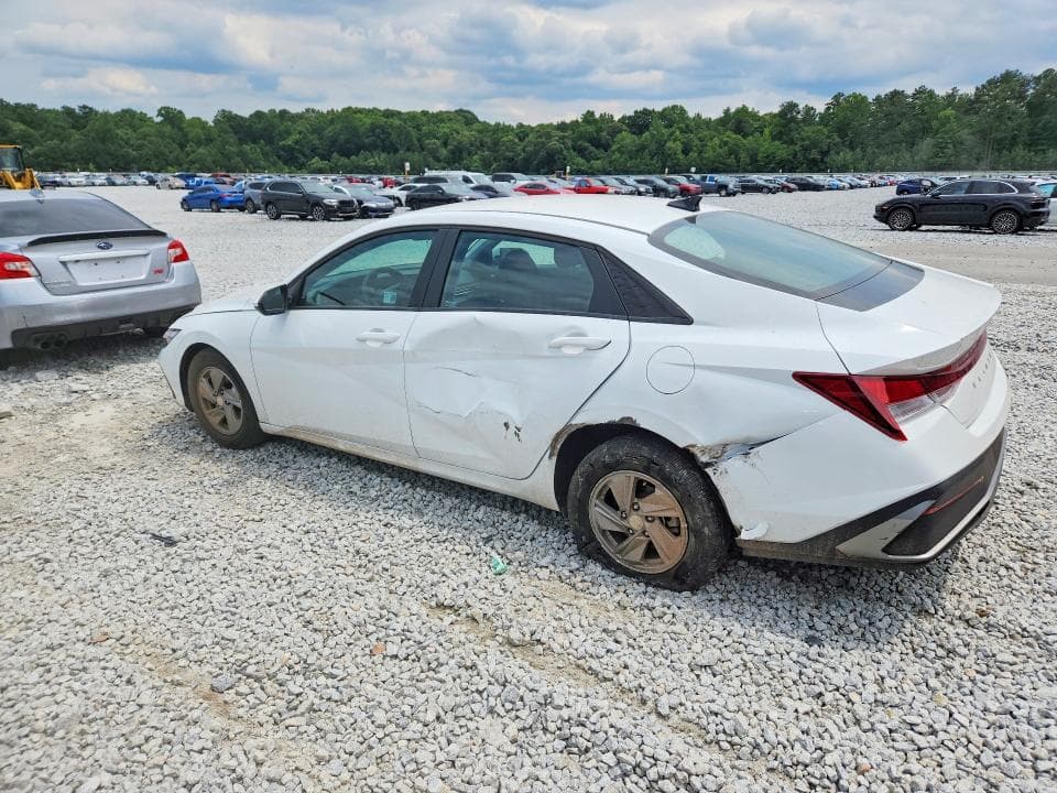 2025 HYUNDAI ELANTRA SE 2