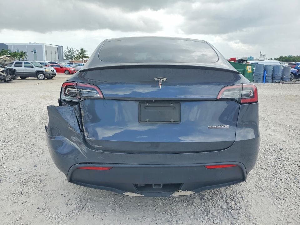 2022 TESLA MODEL Y 6