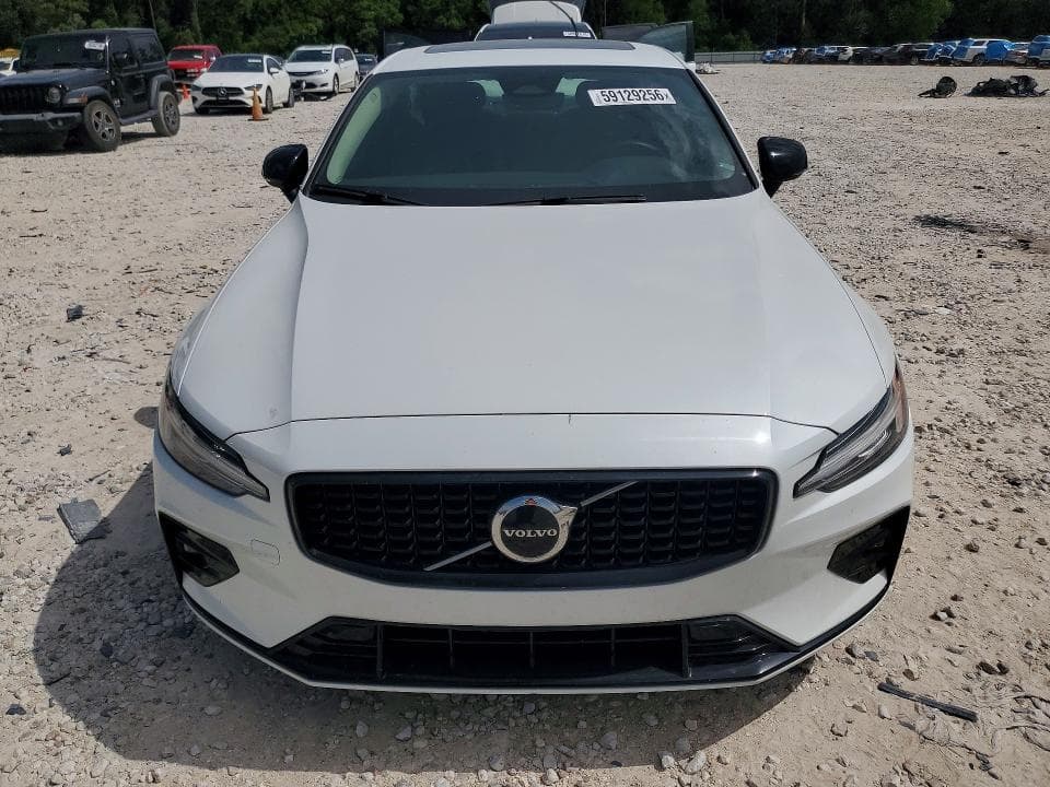 2024 VOLVO S60 CORE 5
