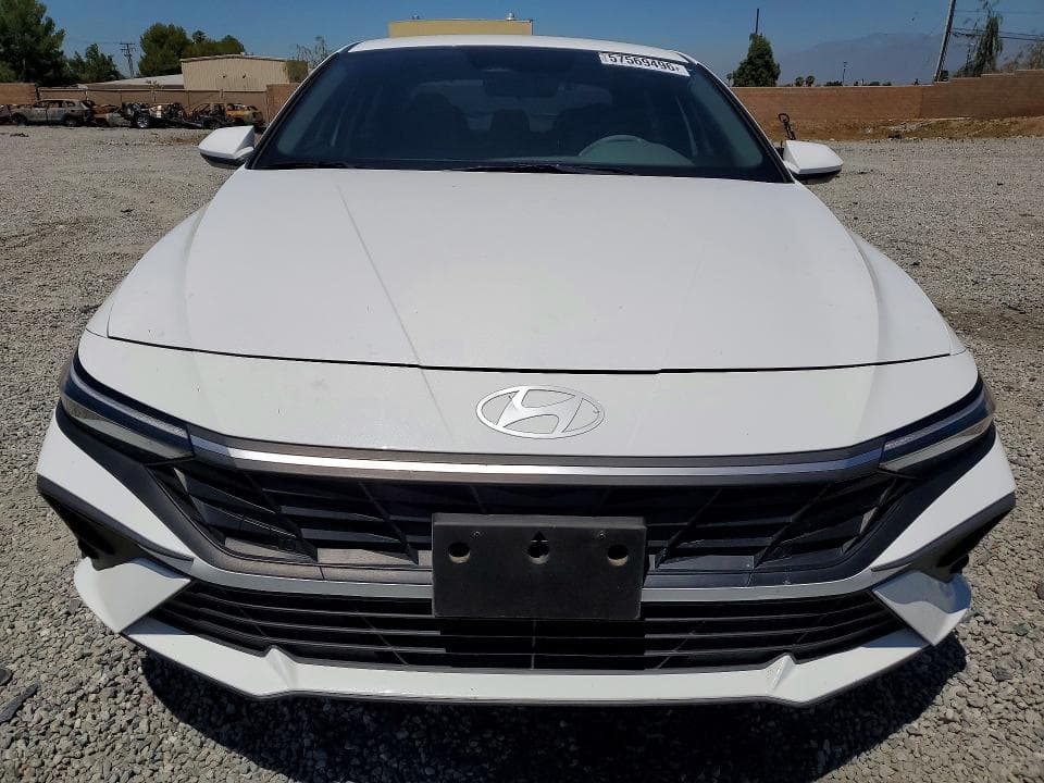 2024 HYUNDAI ELANTRA SEL 5