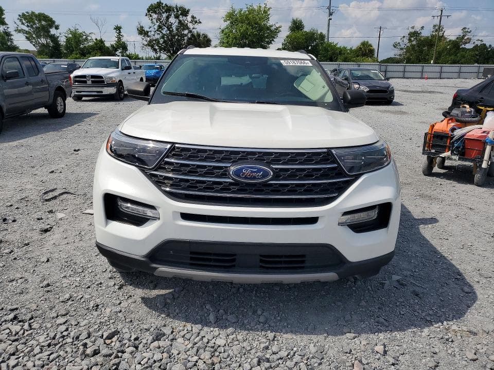 2022 FORD EXPLORER XLT 5