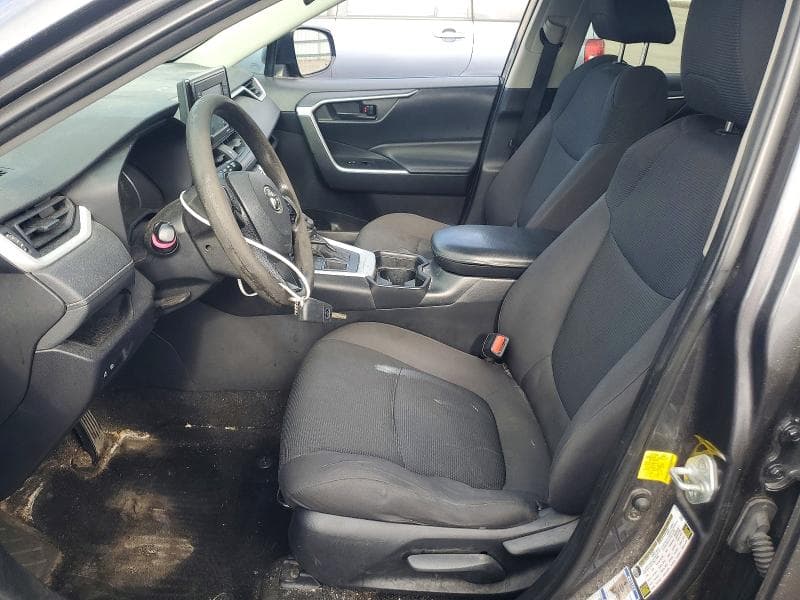2021 TOYOTA RAV4 LE 7