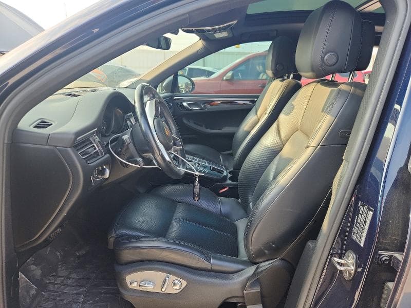 2020 PORSCHE MACAN 7