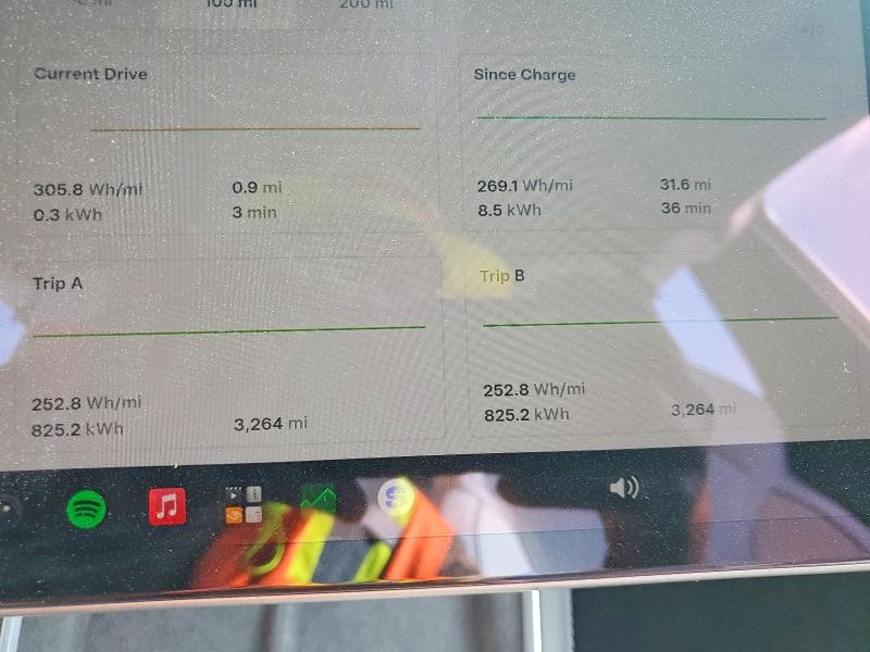 2026 TESLA MODEL Y 9