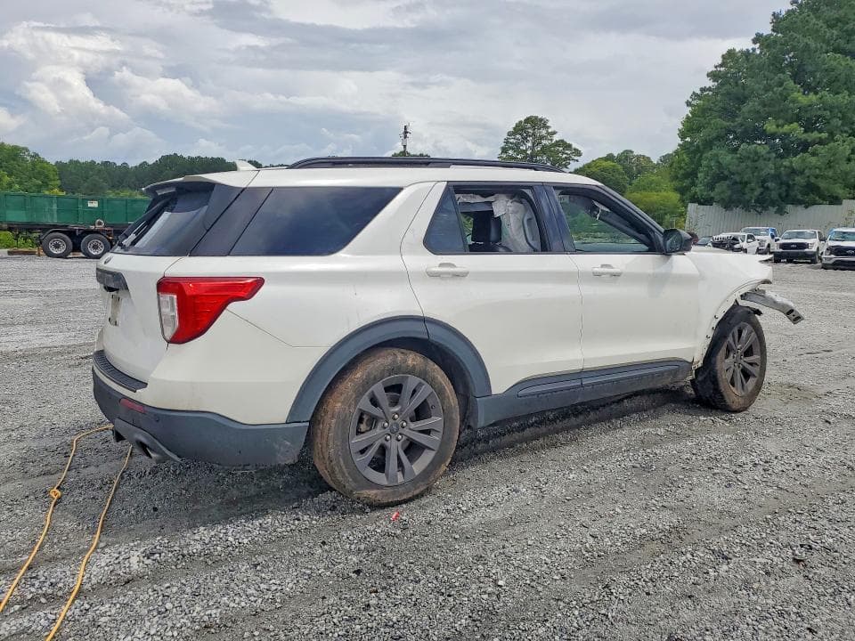 2022 FORD EXPLORER XLT 3
