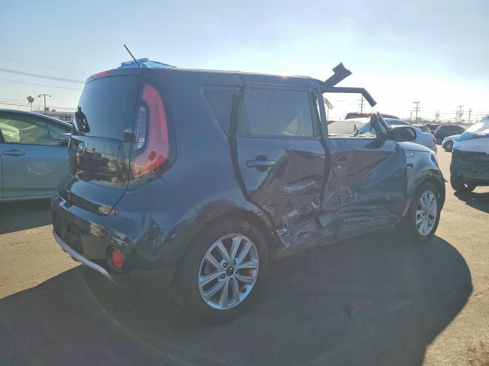 2018 KIA SOUL + 3