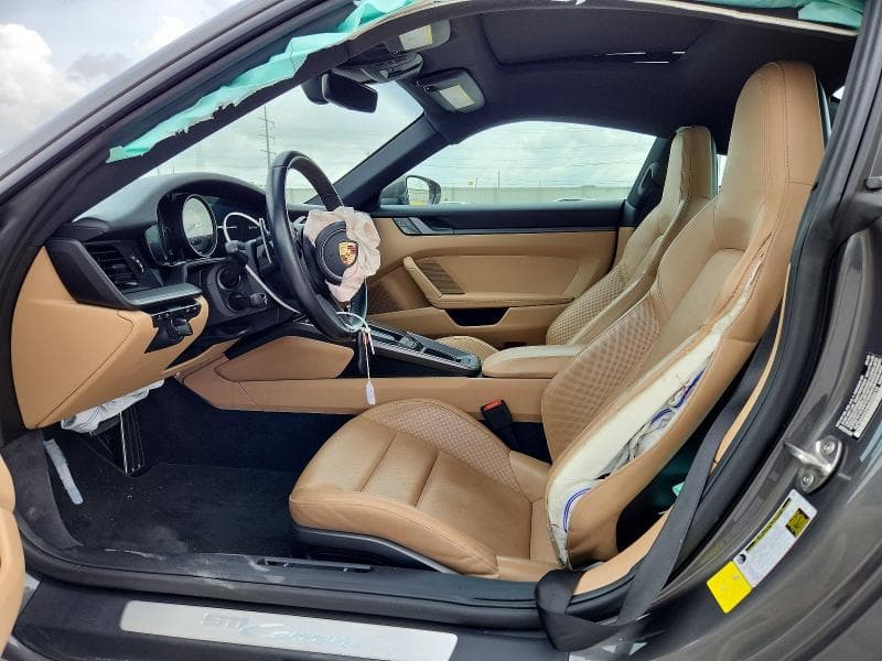 2021 PORSCHE 911 7