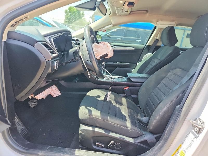 2020 FORD FUSION SE 7