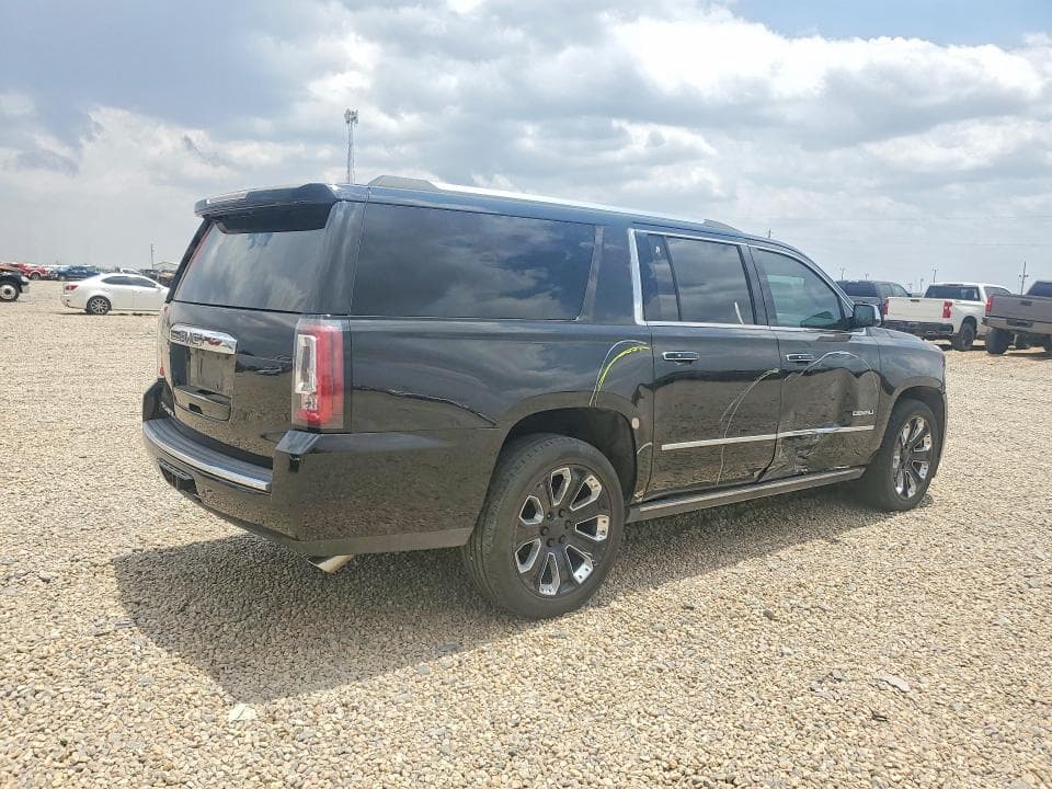 2018 GMC YUKON XL DENALI 3