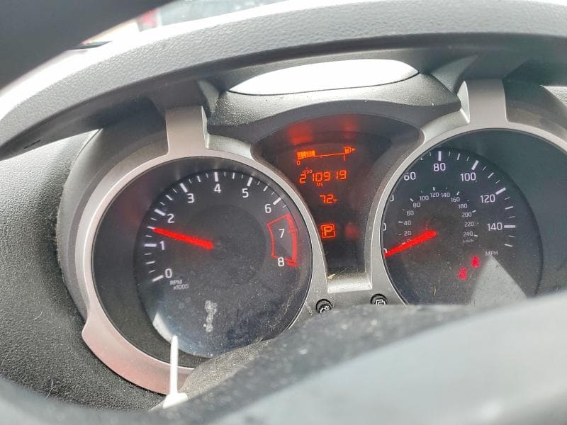 2017 NISSAN JUKE S 9
