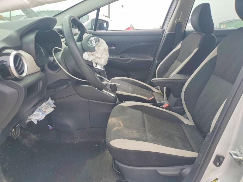 2020 NISSAN VERSA SV 7